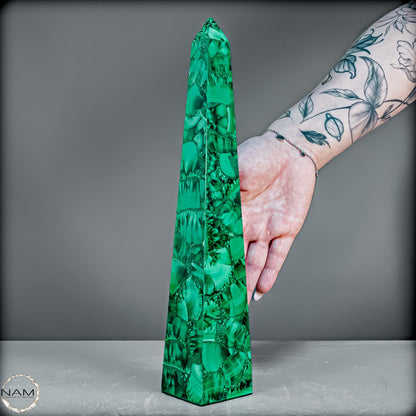 Malachit-Turm – Monumentale Eleganz aus der Natur - 793,37g