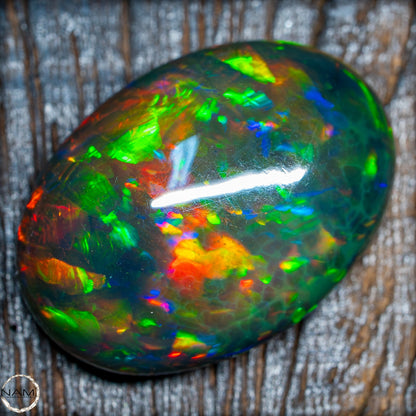 Großer AAA+ Schwarzer Opal Cabochon - 24.3 ct - 4.86 g