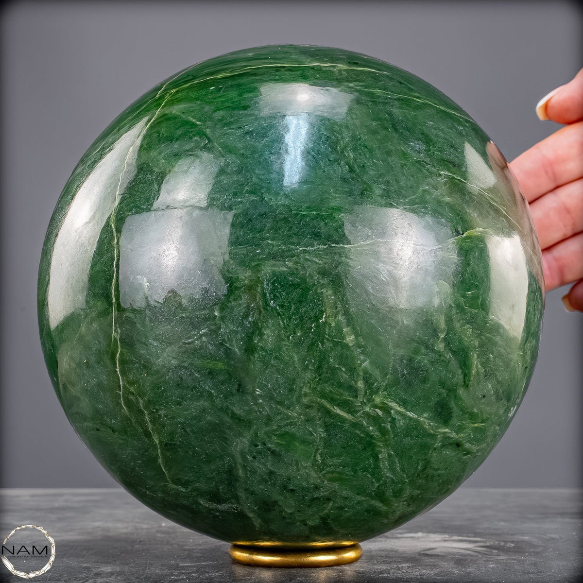 Natürliche Jade-Nephrit Kugel aus Burma -6366,22g