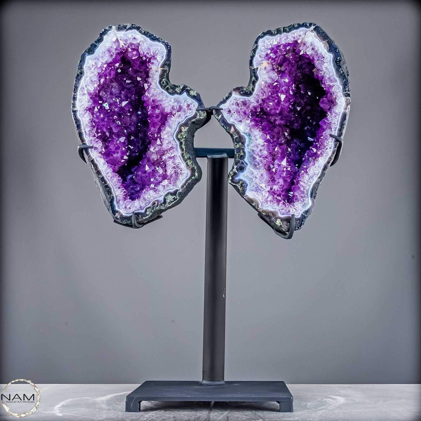 Natürliche Amethyst Drusen Flügel auf Ständer - 24320,31g