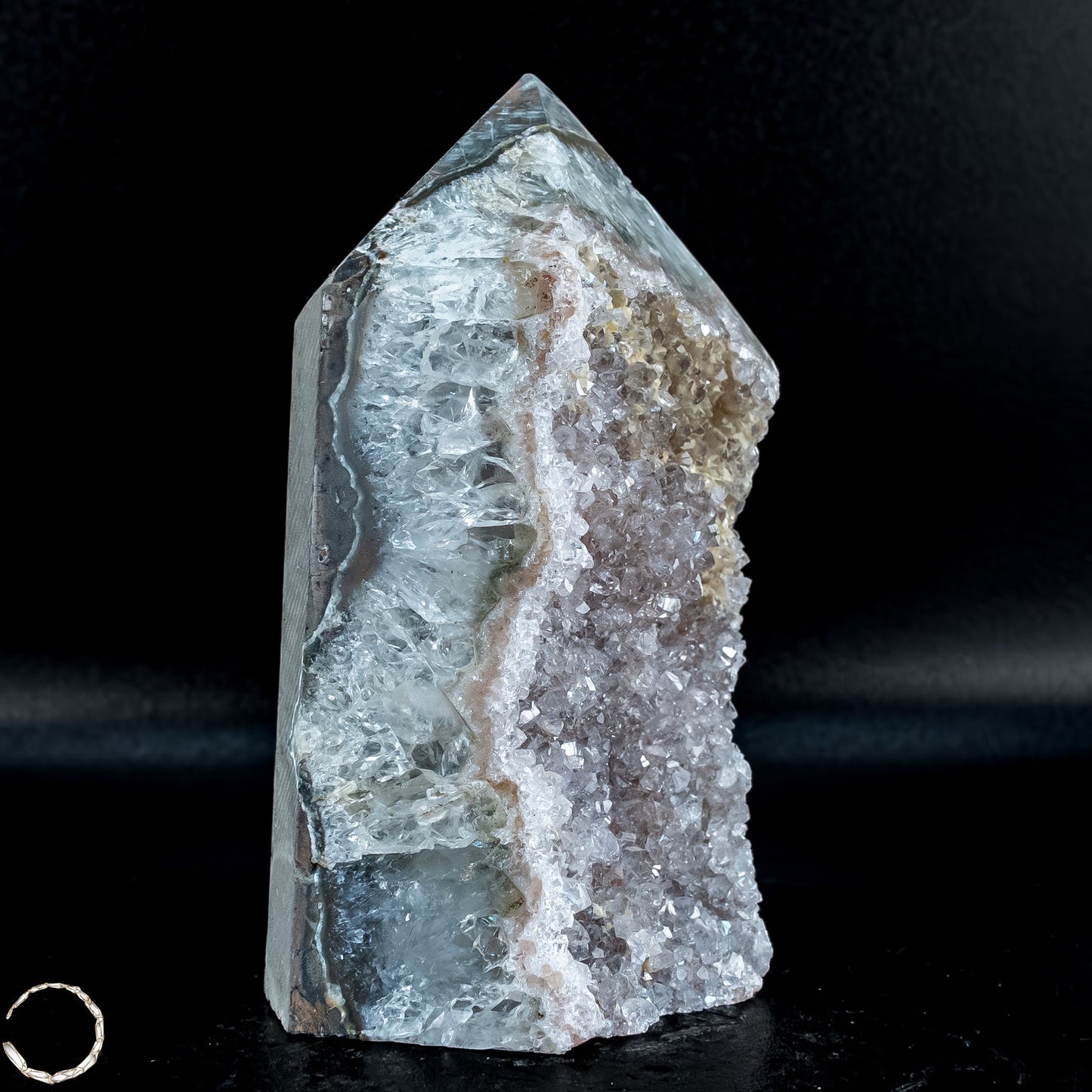 Natürlicher Achat-Kristall Obelisk mit Druse - 531,22g