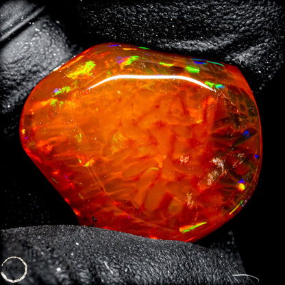 Seltener  Mexikanischer Feuer-Opal,  3,09g 15,45ct