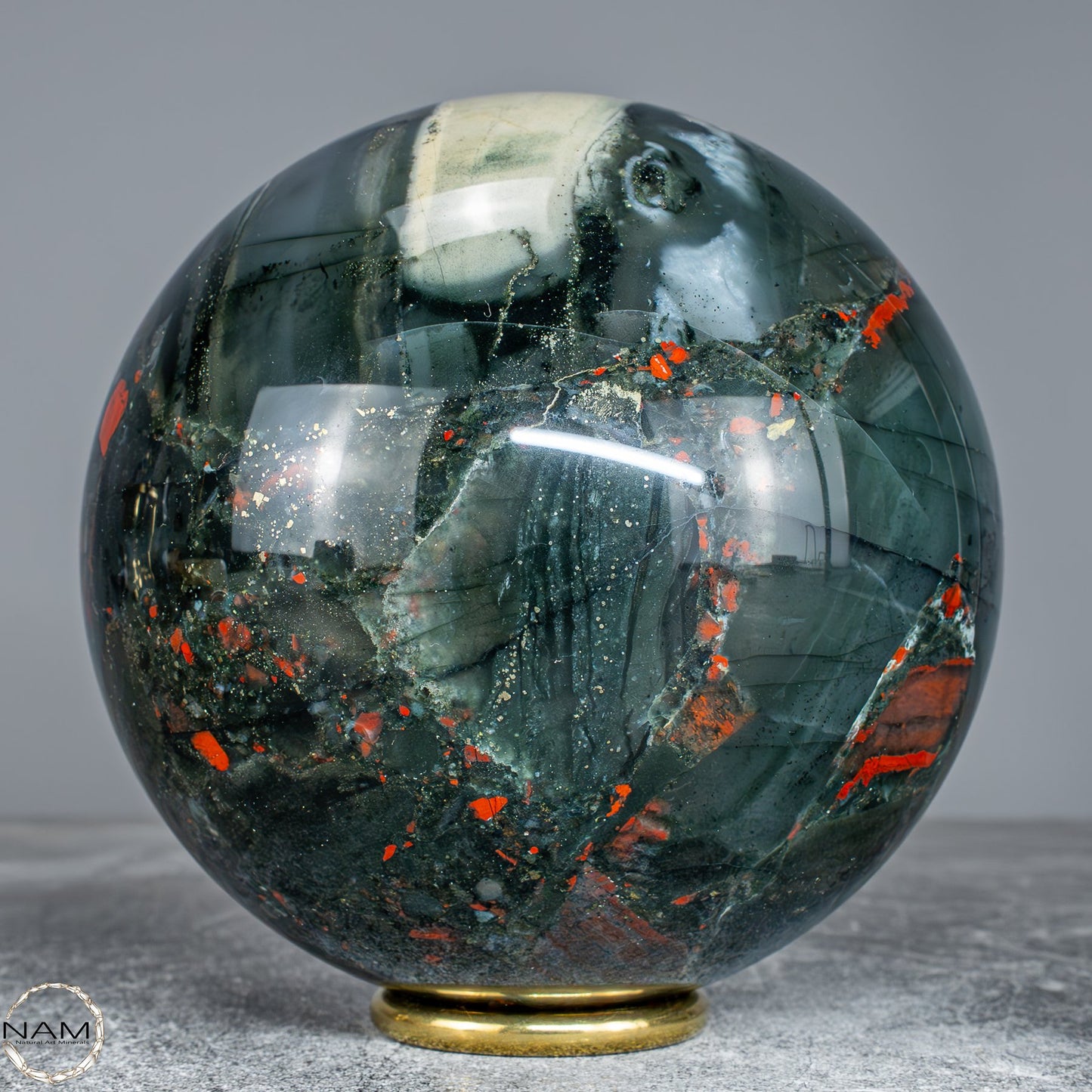 Natürliche Drachenblut-Jaspis Kugel aus Afrika -1799,31g
