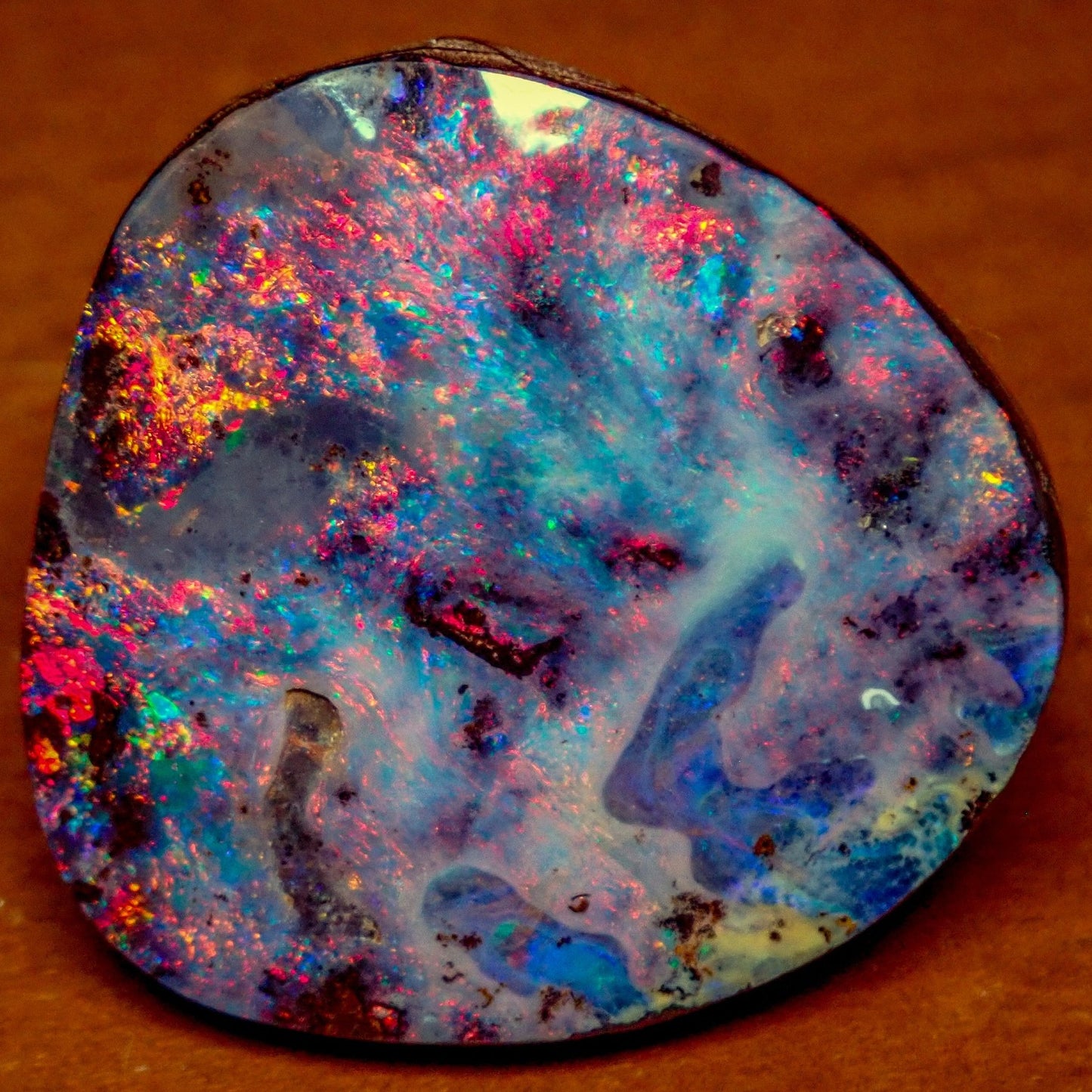 Natürlicher AAA+++ Boulder Opal aus Australien Edelsteinqualität - 25,879g