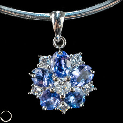 Königliches Blau – Edler Saphir-Anhänger aus 925er Silber -1,64g 8,2ct