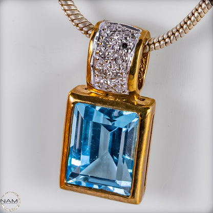 Aquamarin-Anhänger in 333er Gold 1,59g - 7,95ct