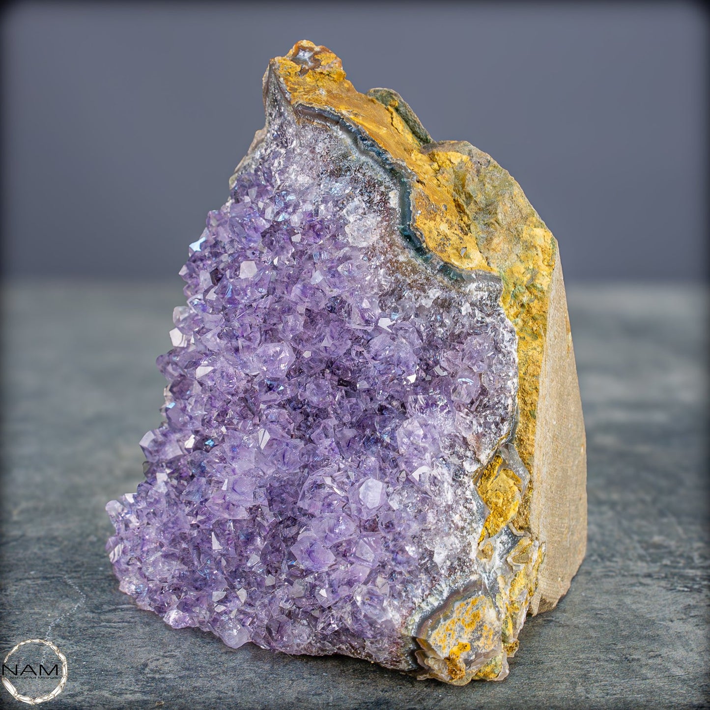 Natürliche Amethyst-Kristall Druse - 713,95g