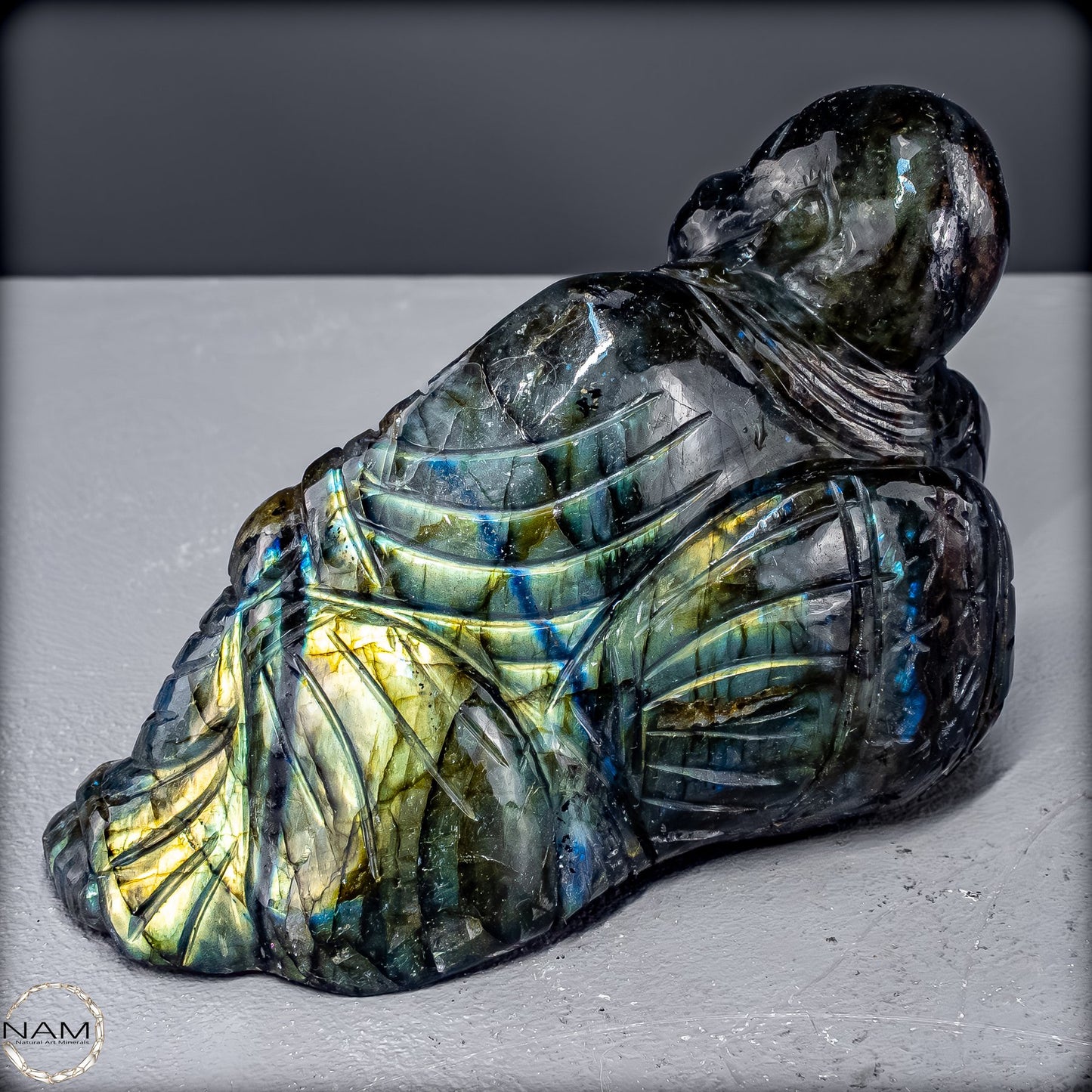 Natürliche Labradorit Kristall Buddha Skulptur -979,66g