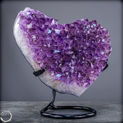Natürlicher Amethyst-Herz Druse auf Ständer –7558,16g