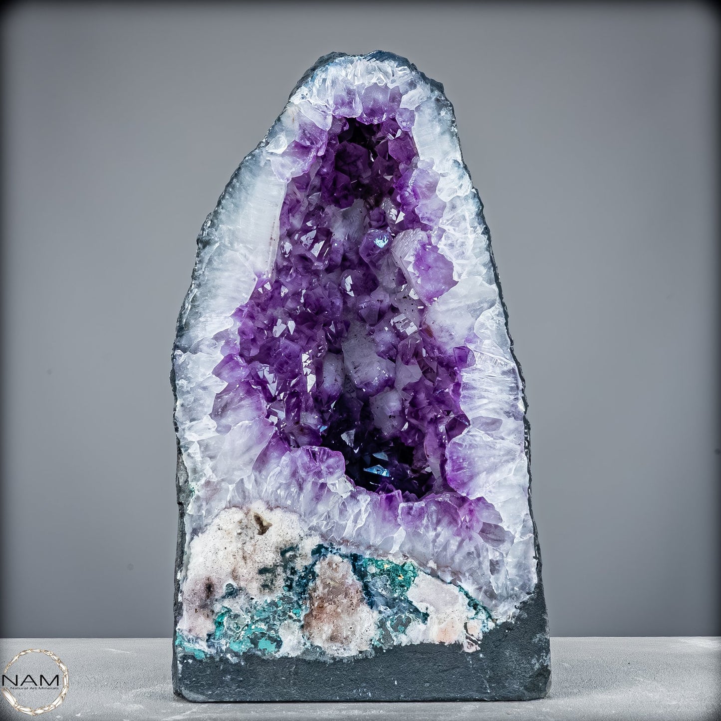 Amethyst-Druse mit Calcit aus Uruguay – 13184,13g