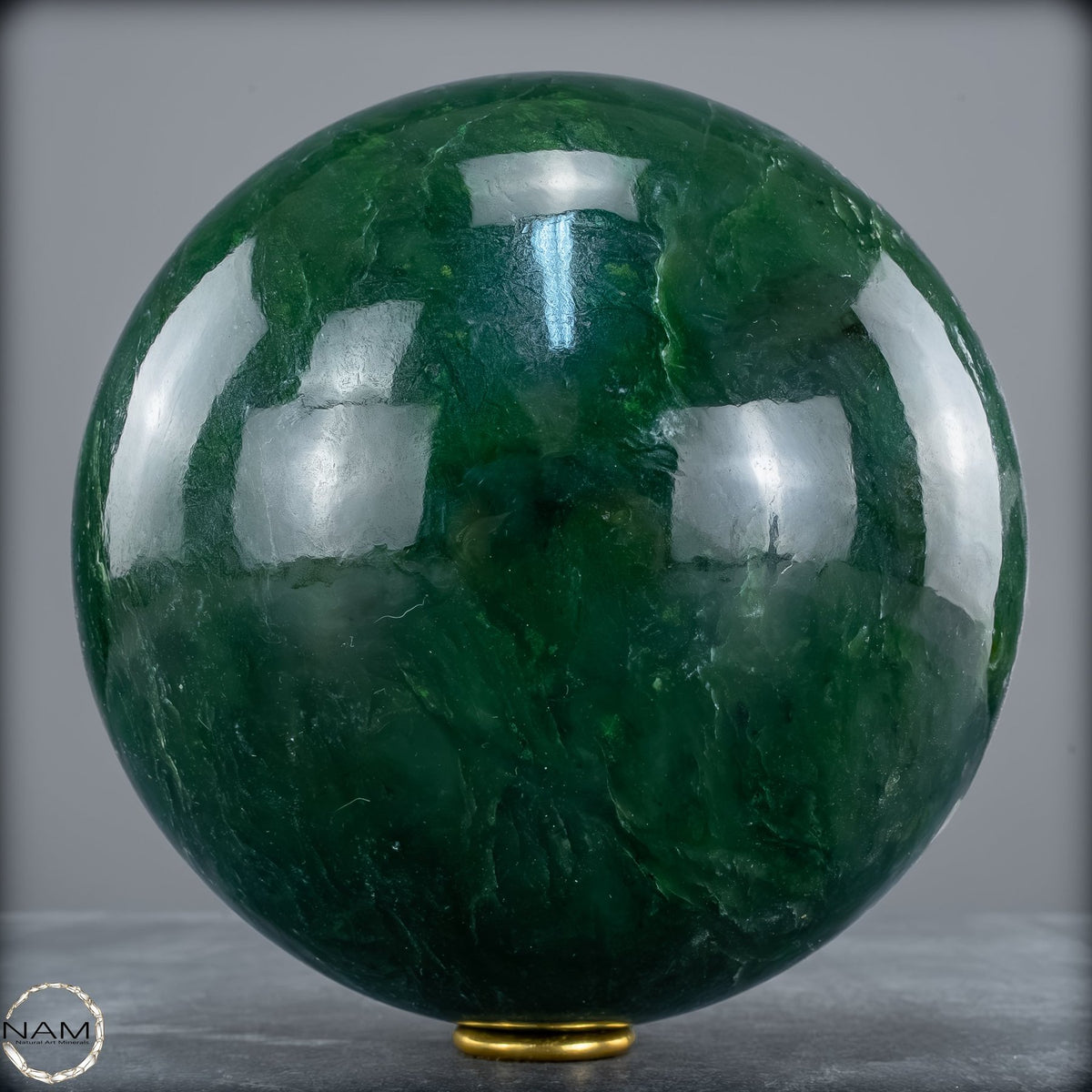 Natürliche Jade-Nephrit Kugel aus Burma -4244,68g