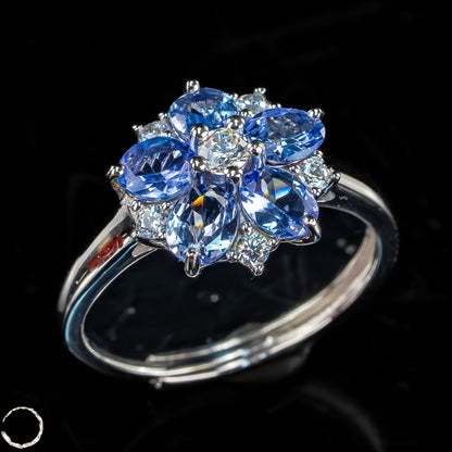 Strahlende Eleganz – Exklusiver Saphir-Ring aus 925er Silber - 2,66g 13,3ct