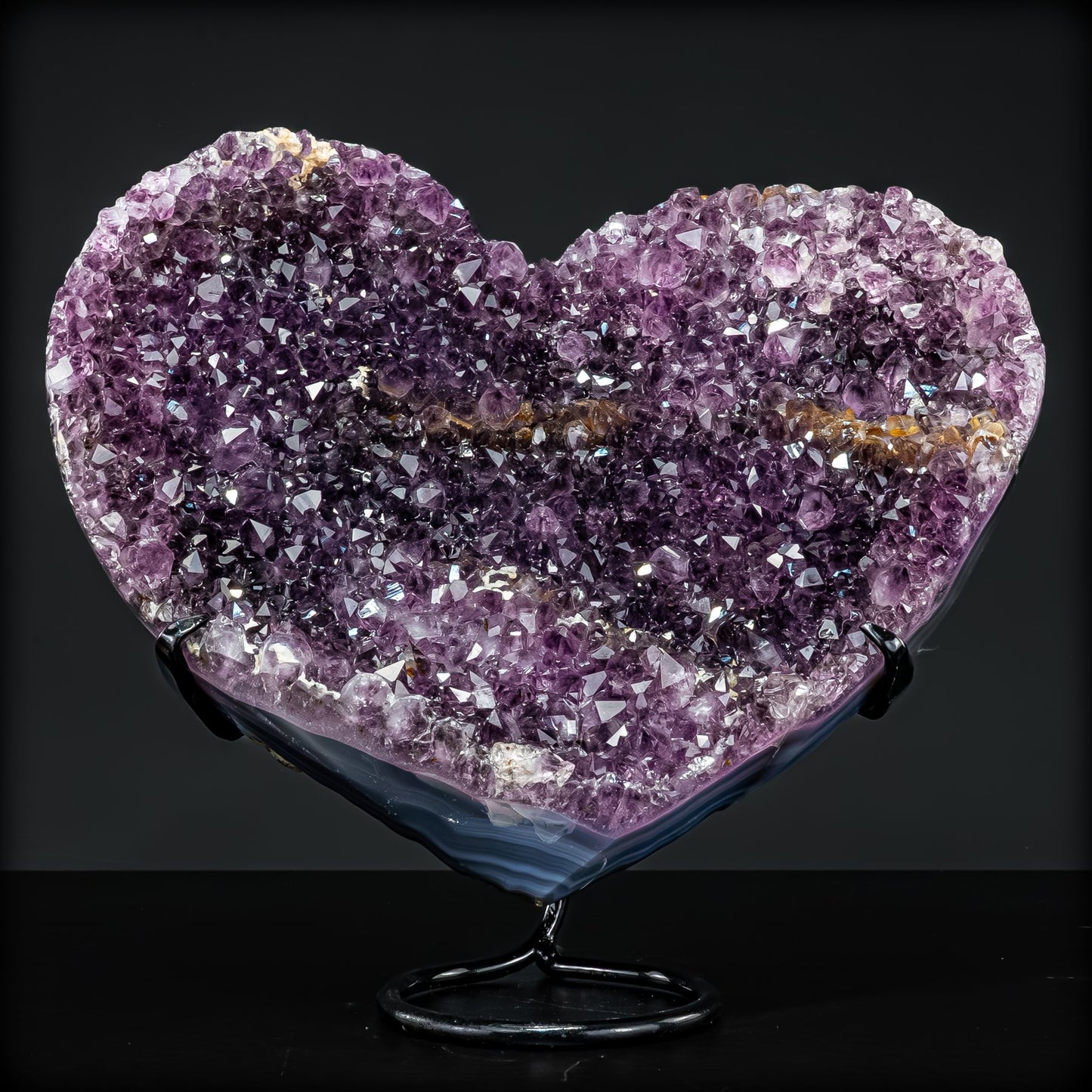 Natürlicher Amethyst-Herz Druse auf Ständer – 5640,61g