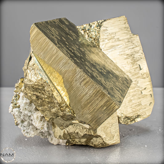 Natürliche Pyrit und Quarz Kristallcluster - 2792,47g