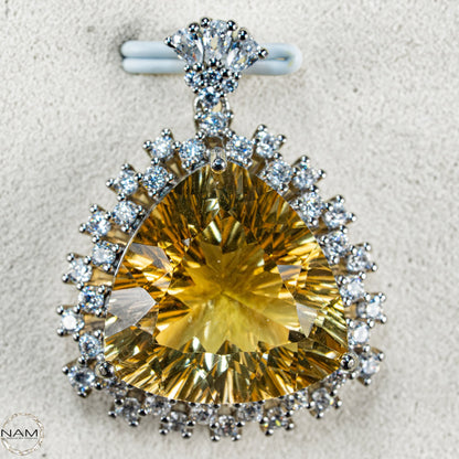 Citrin Anhänger aus 925er Silber Strahlende Eleganz 7,57g 37,85ct