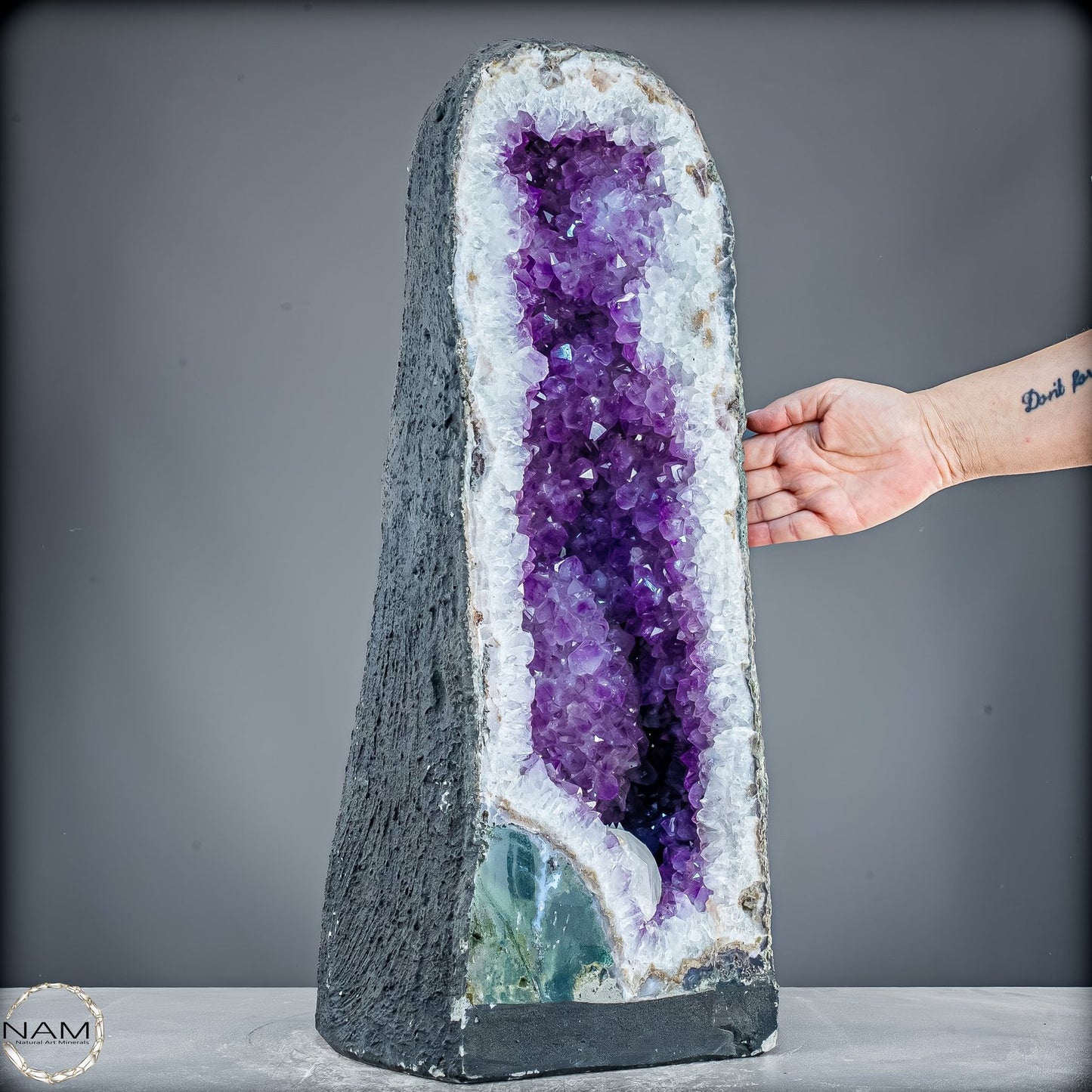 Amethyst-Druse–Naturkunst voller Kristallenergie- 40081,33g