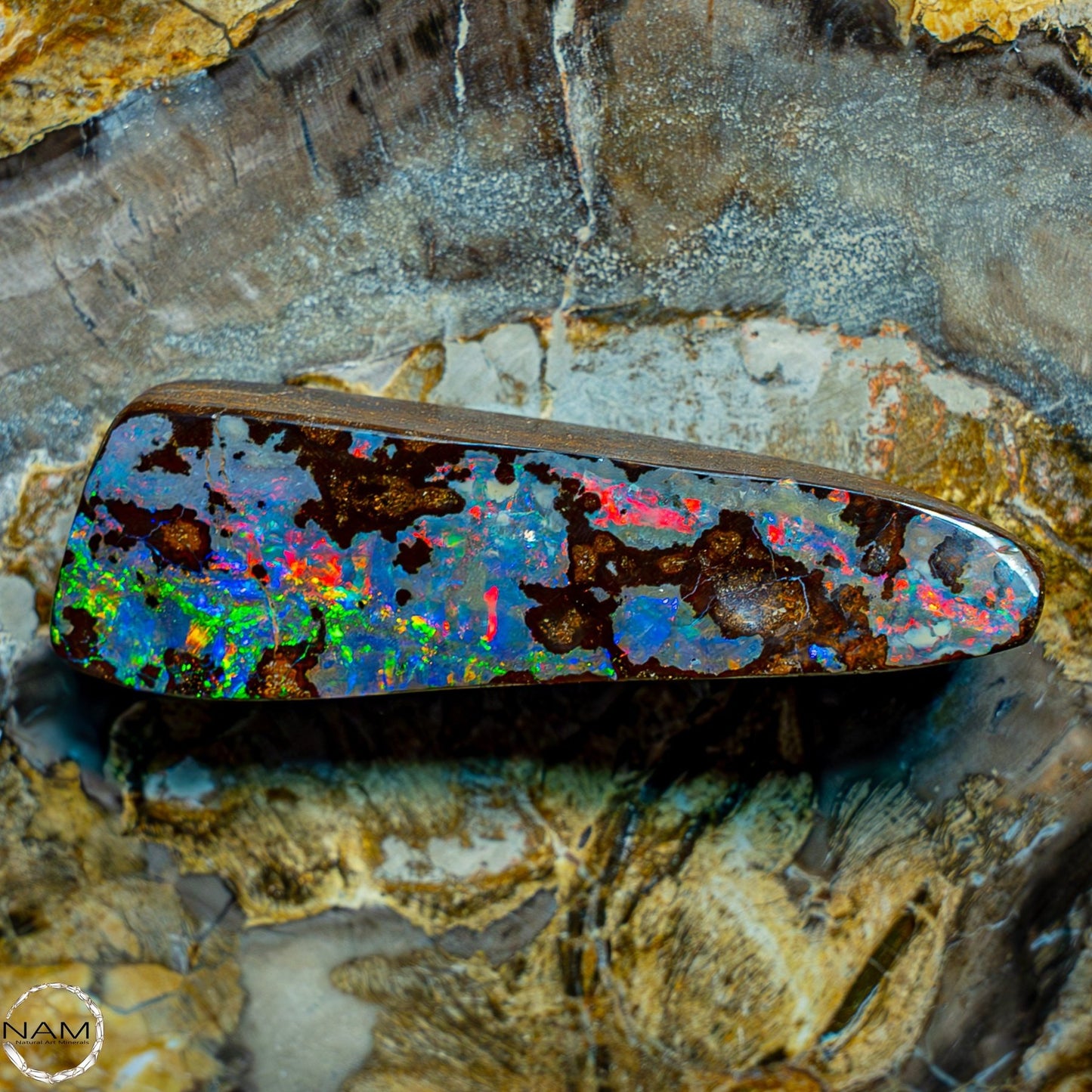 Natürlicher AAA+ Boulder Opal aus Australien Edelsteinqualität - 14,846g