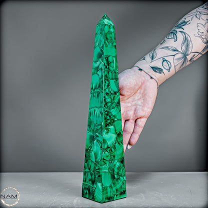 Malachit-Turm – Monumentale Eleganz aus der Natur - 793,37g