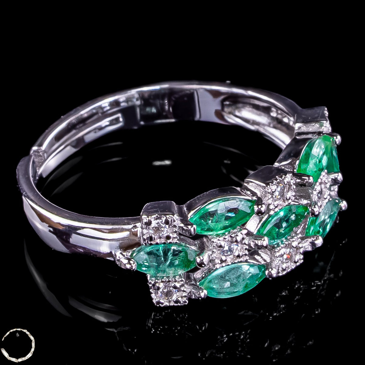 Eleganter Smaragd Ring aus 925er Silber - 2,68g 13,4ct
