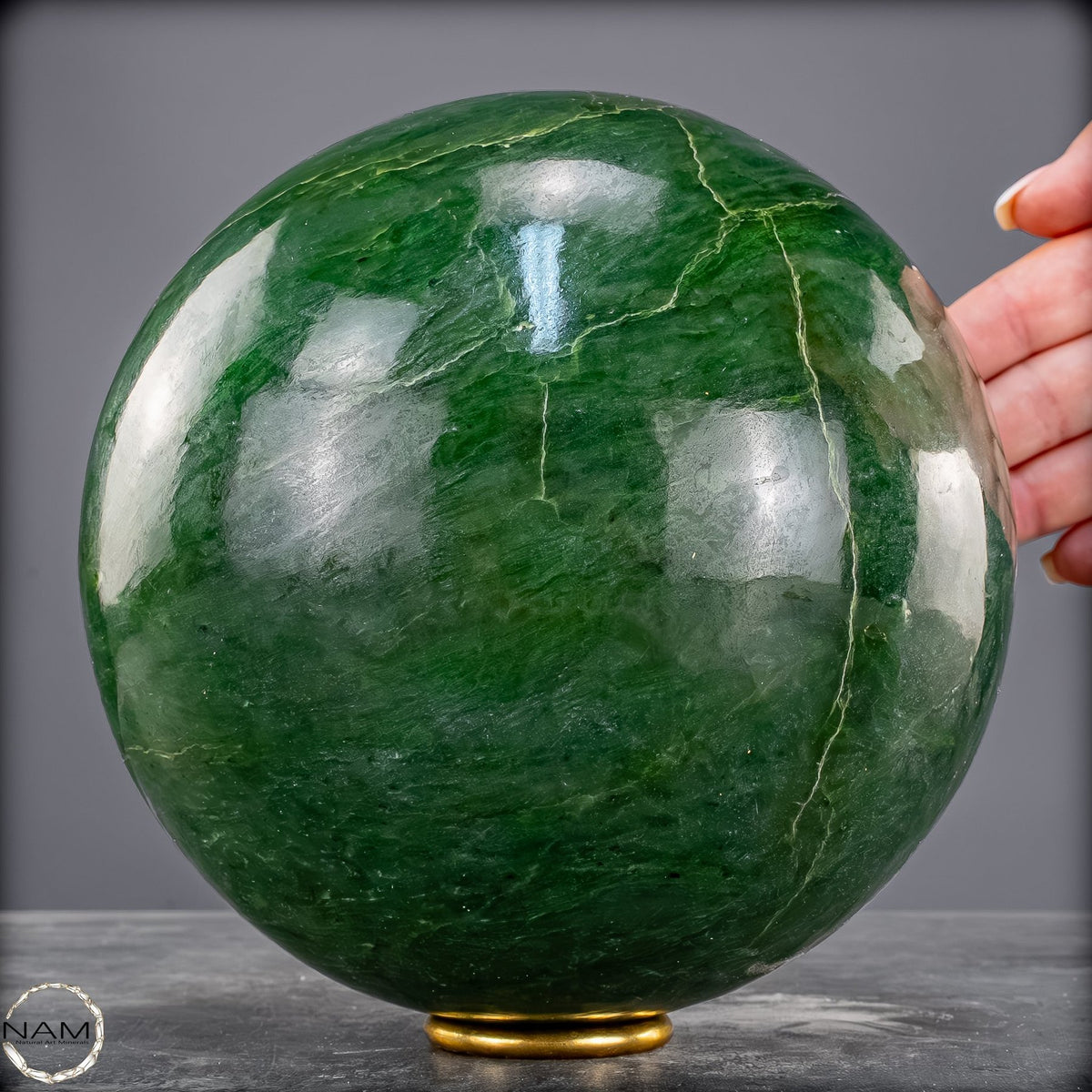 Natürliche Jade-Nephrit Kugel aus Burma -6366,22g