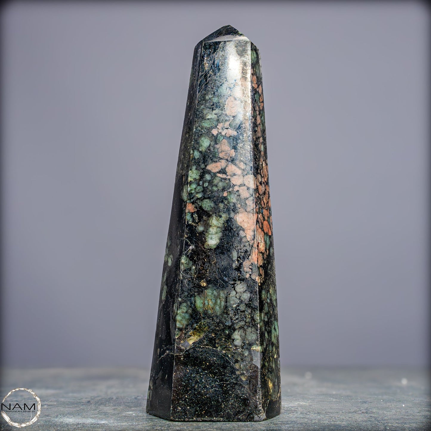 Natürlicher Smarag-Obelisk aus Kolumbien - 388,85g