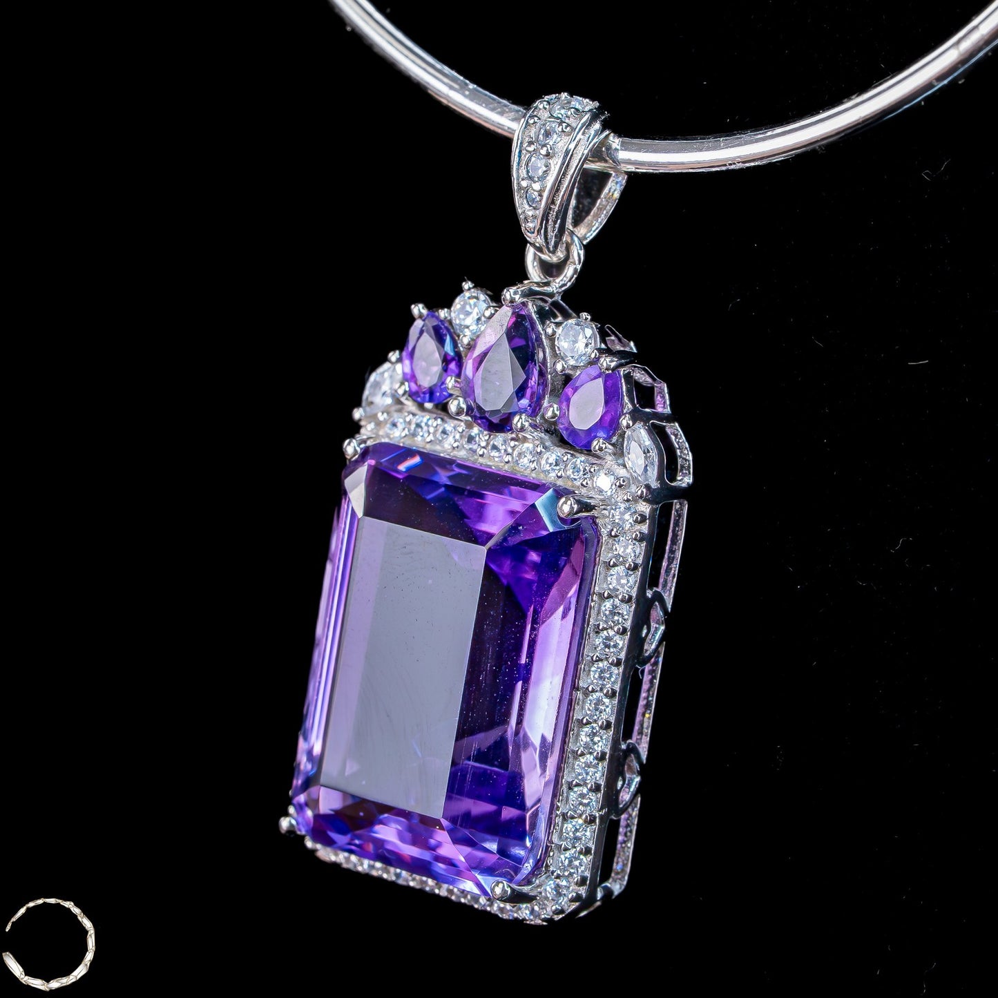 Amethyst-Anhänger – ein Meisterwerk aus Licht, Tiefe und Eleganz 6,71g 33,55ct