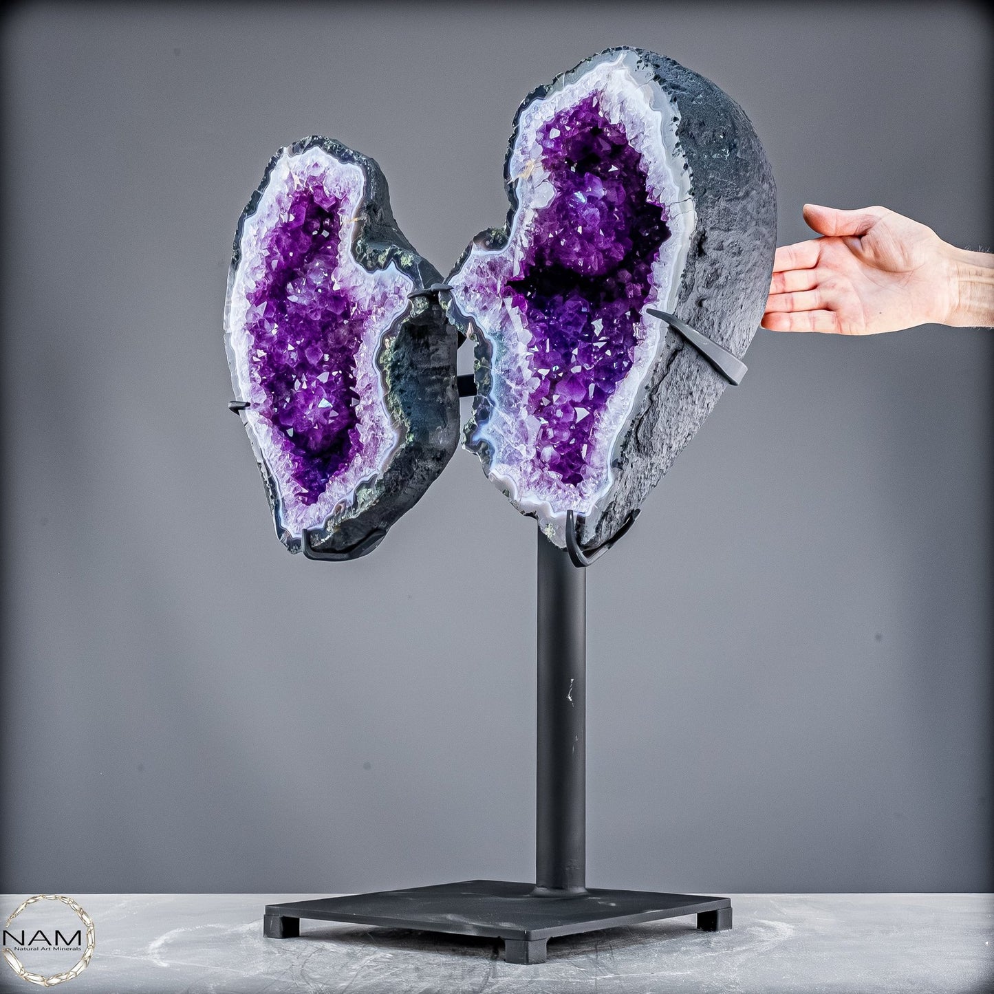 Natürliche Amethyst Drusen Flügel auf Ständer - 24320,31g