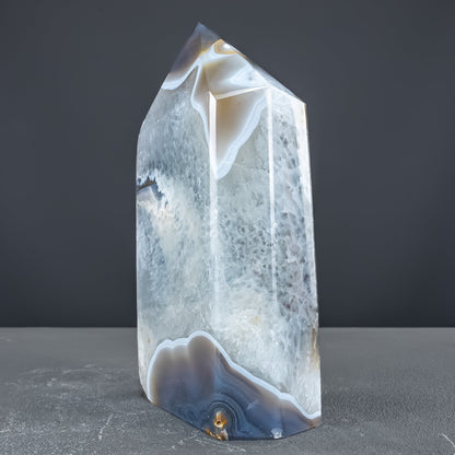 Natürlicher Achat-Kristall Obelisk mit Druse - 1975,61g