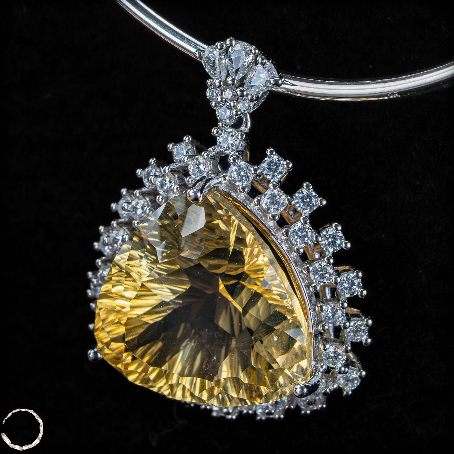 Citrin Anhänger aus 925er Silber Strahlende Eleganz - 7,81g 39,05ct
