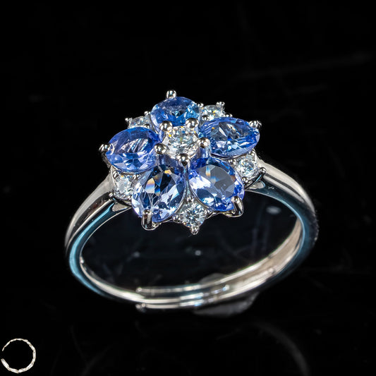 Strahlende Eleganz – Exklusiver Saphir-Ring aus 925er Silber - 2,69g 13,45ct