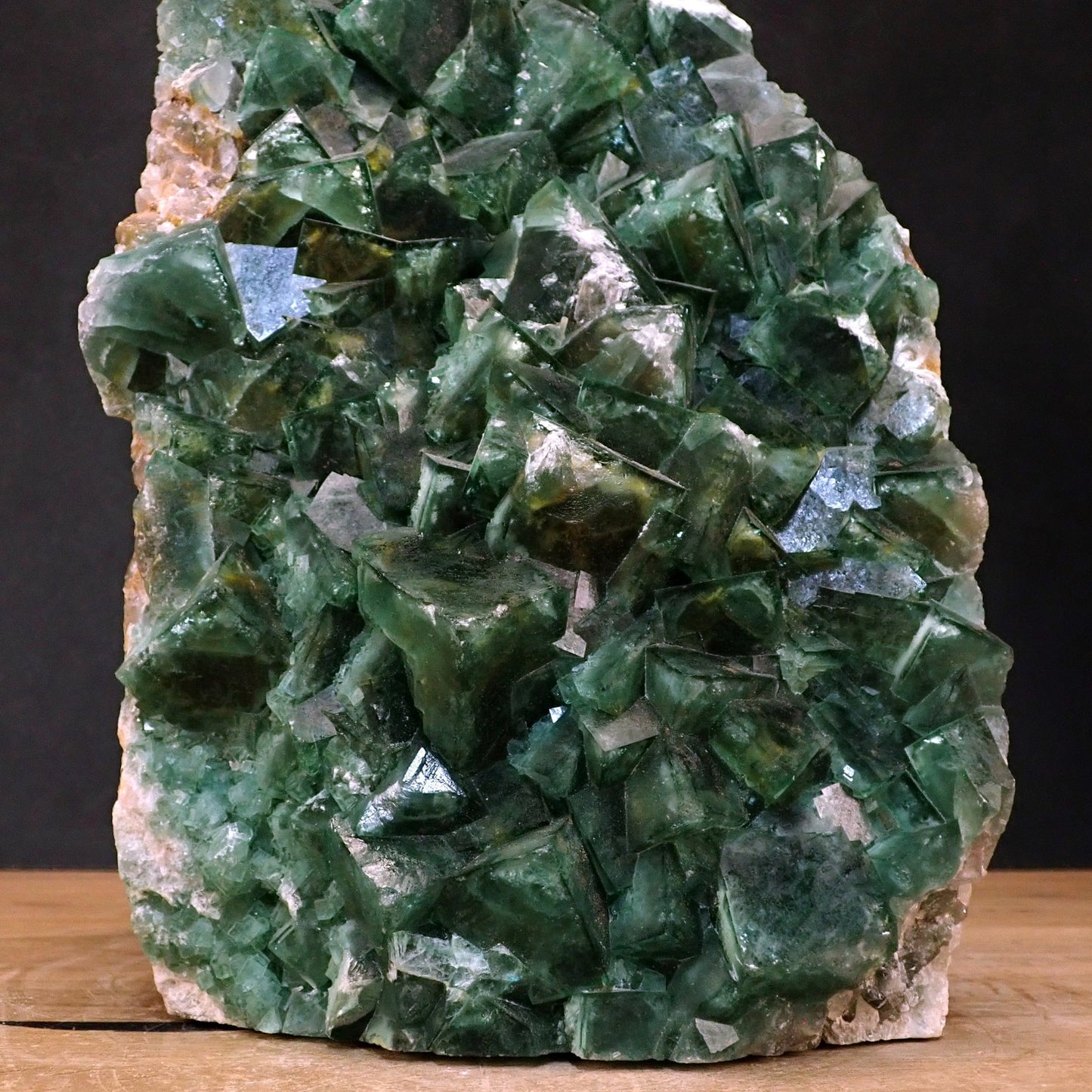 Natürliche blau-grüne Fluorit-Kristallcluster-Skulptur - 14445,86g