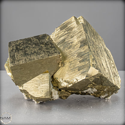 Natürliche Pyrit und Quarz Kristallcluster - 2792,47g