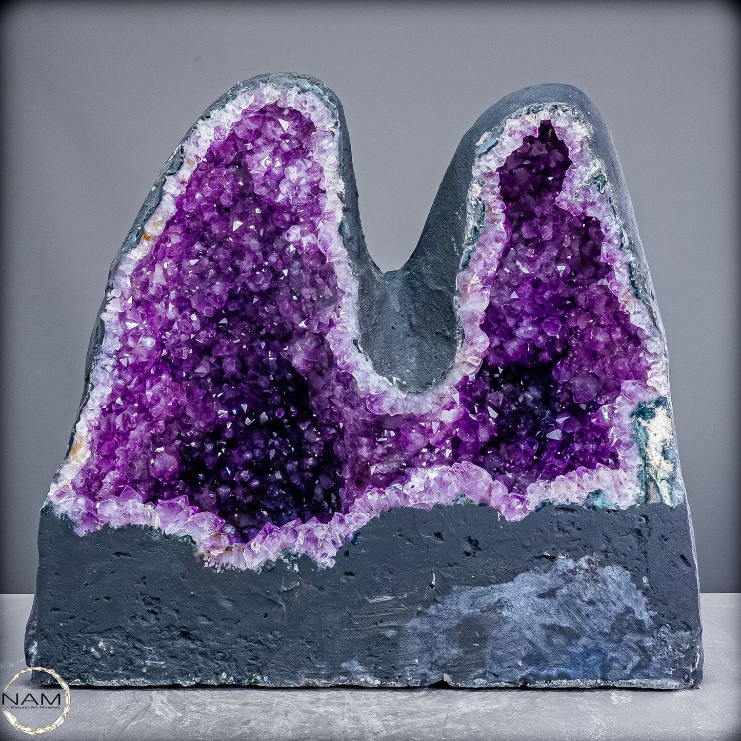 Amethyst-Druse Kathedrale – Naturwunder aus Uruguay – 31259,73g