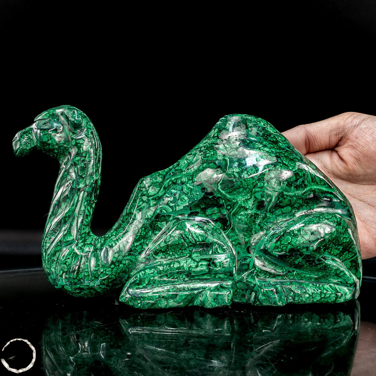 Sehr alte Malachit Skulptur Kamel, Kongo - 1844,82g