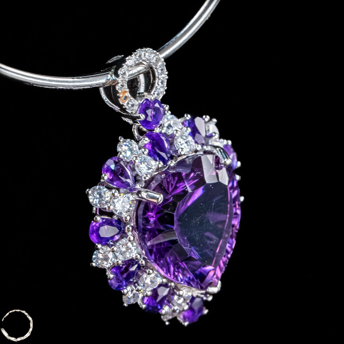 Amethyst-Anhänger – ein Meisterwerk aus Licht, Tiefe und Eleganz  6,97g 34,85ct