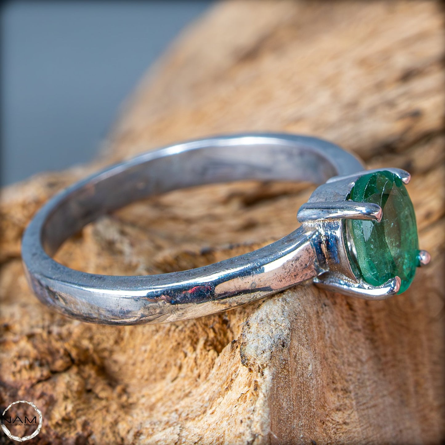 Eleganter Smaragd Ring aus 925er Silber - 2,55g 12,75ct