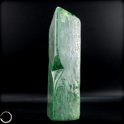 Natürliche Jade-Nephrit Freiform aus Burma - 803,15g