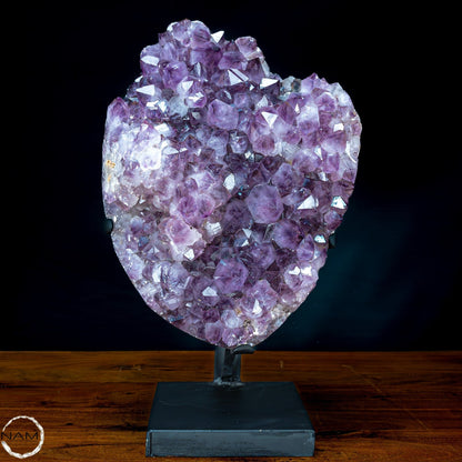 Natürliche Amethyst-Kristalle/Druse auf Ständer - 15604,12g