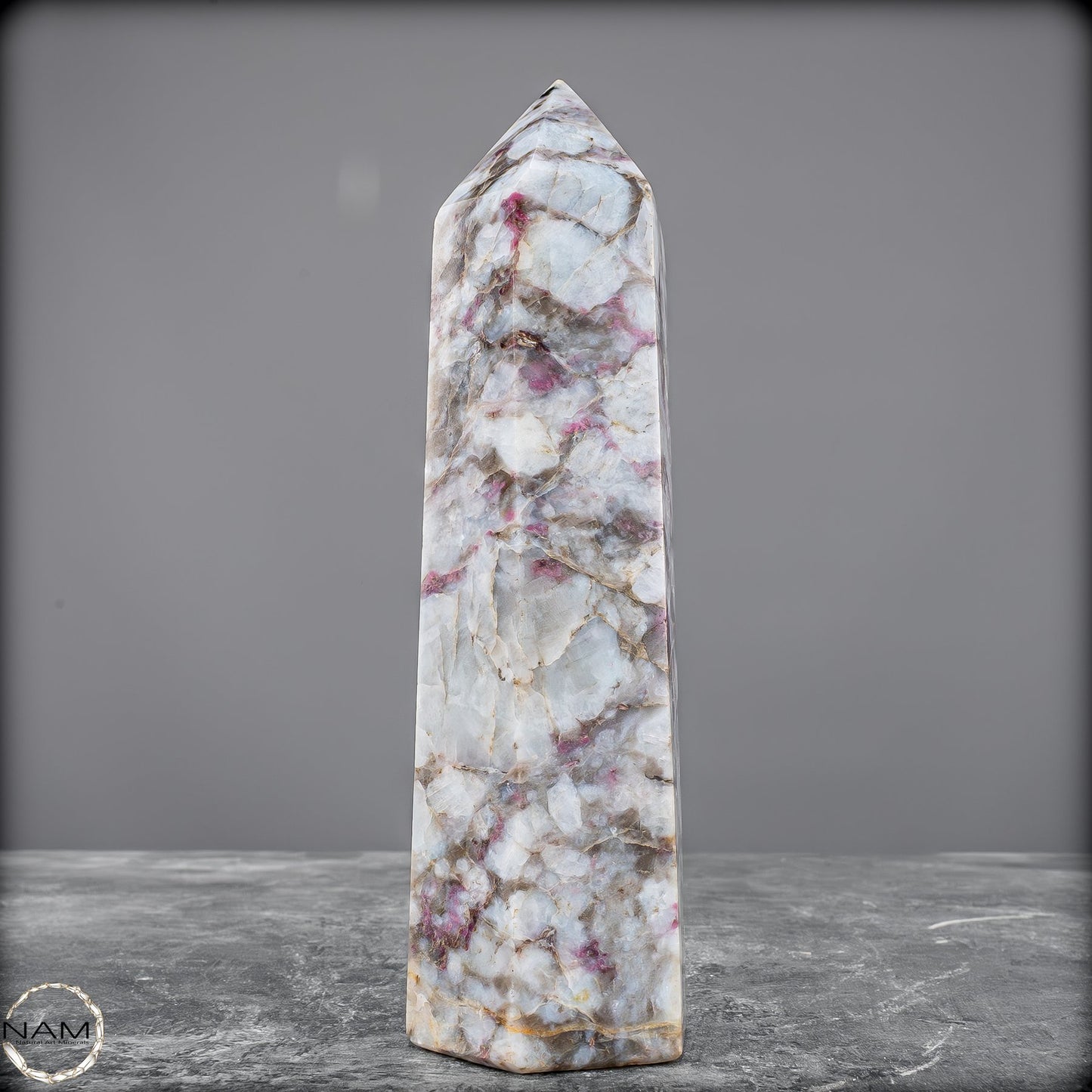 Einzigartiger Rubellit-Obelisk - 535,55g