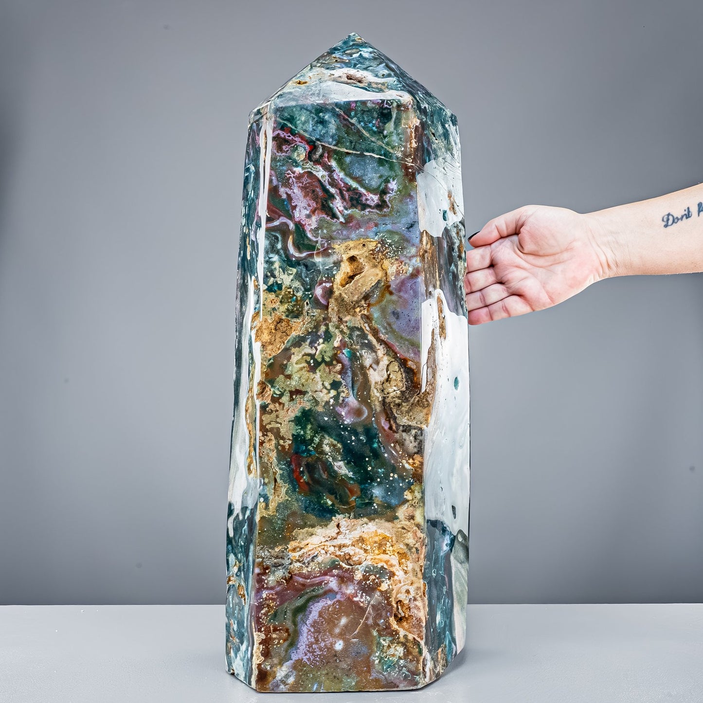 Natürlicher Jaspis-Achat Kristall-Obelisk - 29801,11g