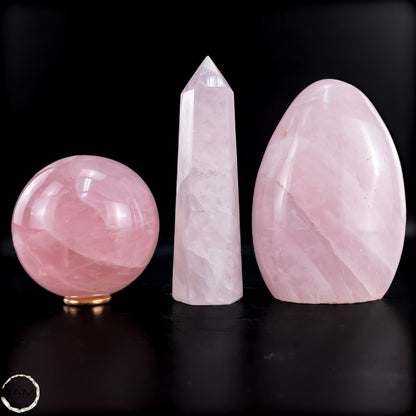 Rosenquarz-Set –  aus Turm, Freiform und Kugel 2118,31g