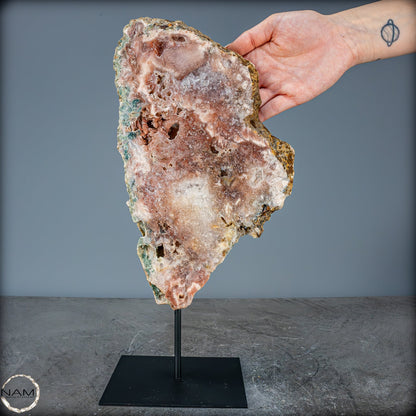 Natürliche Pinker Amethyst-Achat Scheibe auf Ständer - 1780,14g