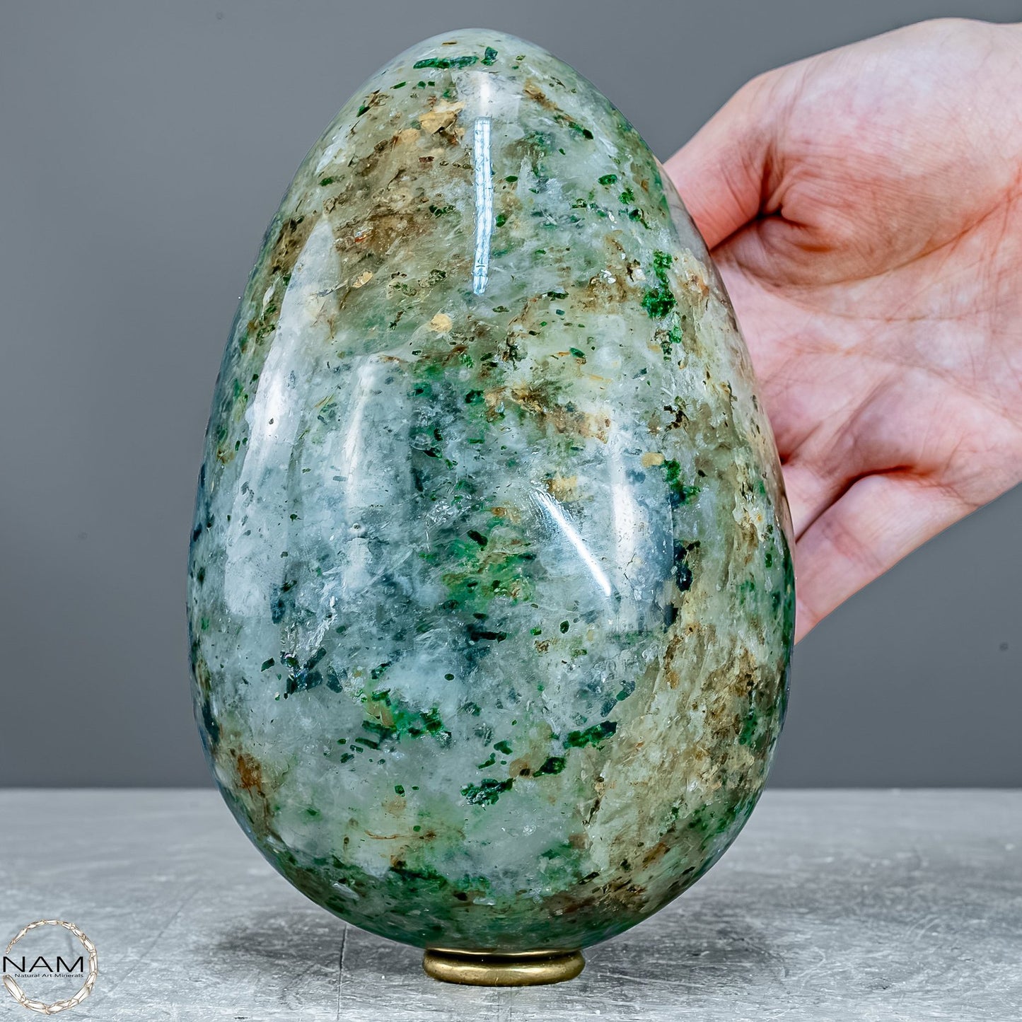 Grüner Turmalin in Quarz Ei aus Brasilien -2190,36g