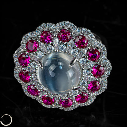 Exklusiver Rubin-Mondstein-Ring  –6,08g 30,4ct