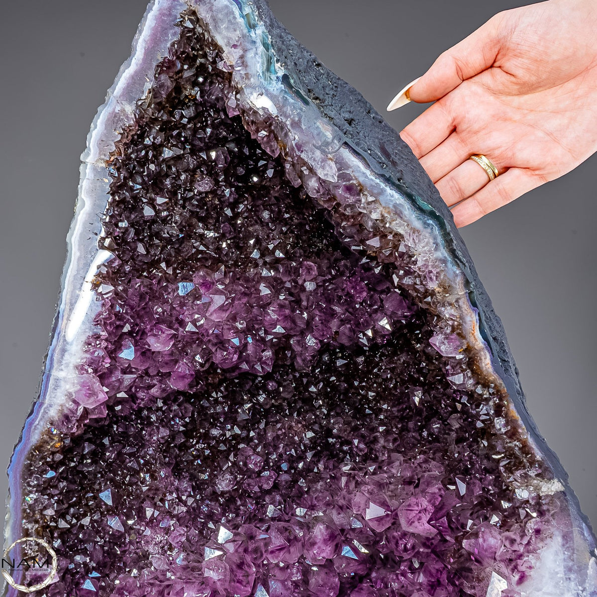 Amethyst-Druse–Naturkunst voller Kristallenergie- 41568,29g