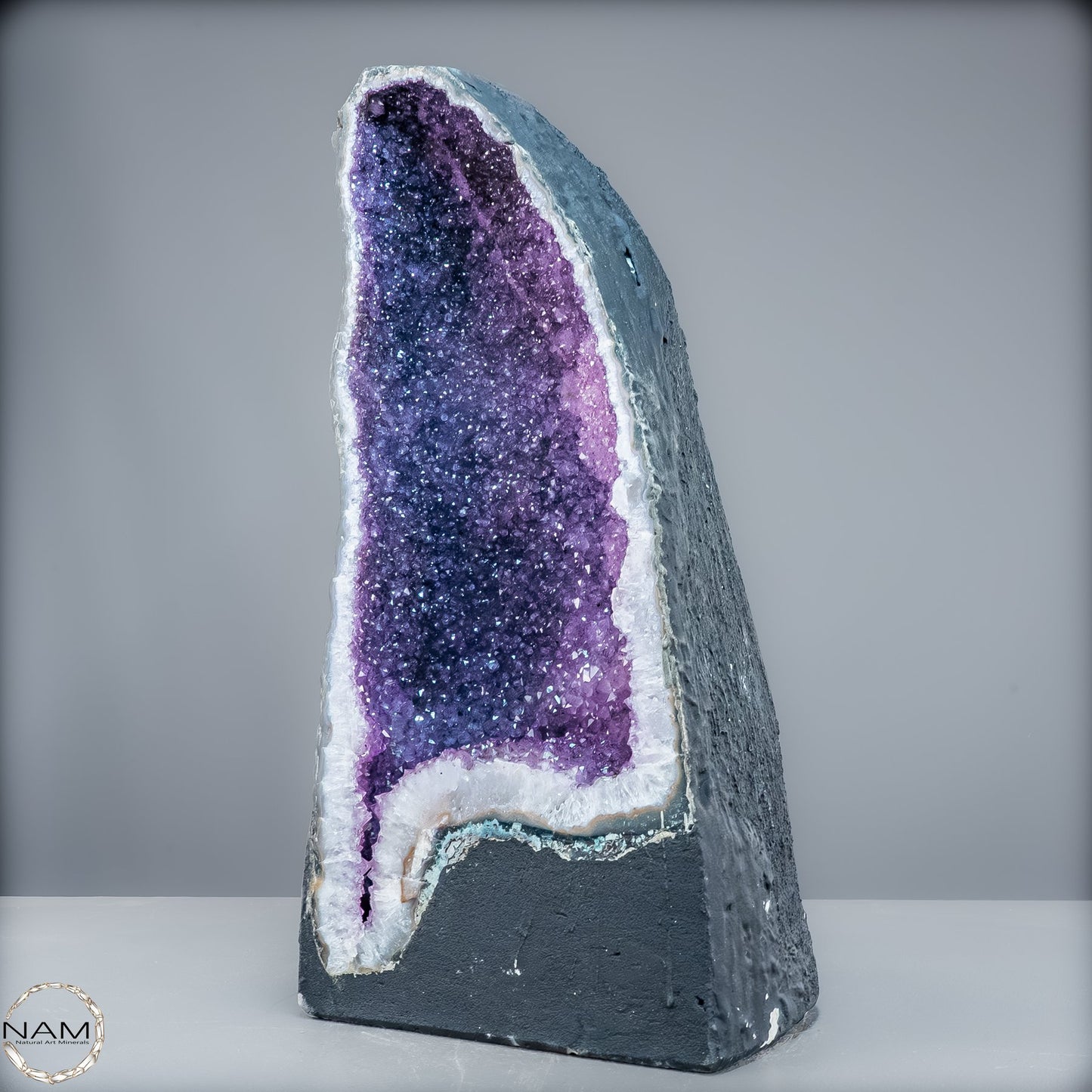 Natürliche Intensive Amethyst-Achat-Kristall Kathedrale/Druse - 20990,55g