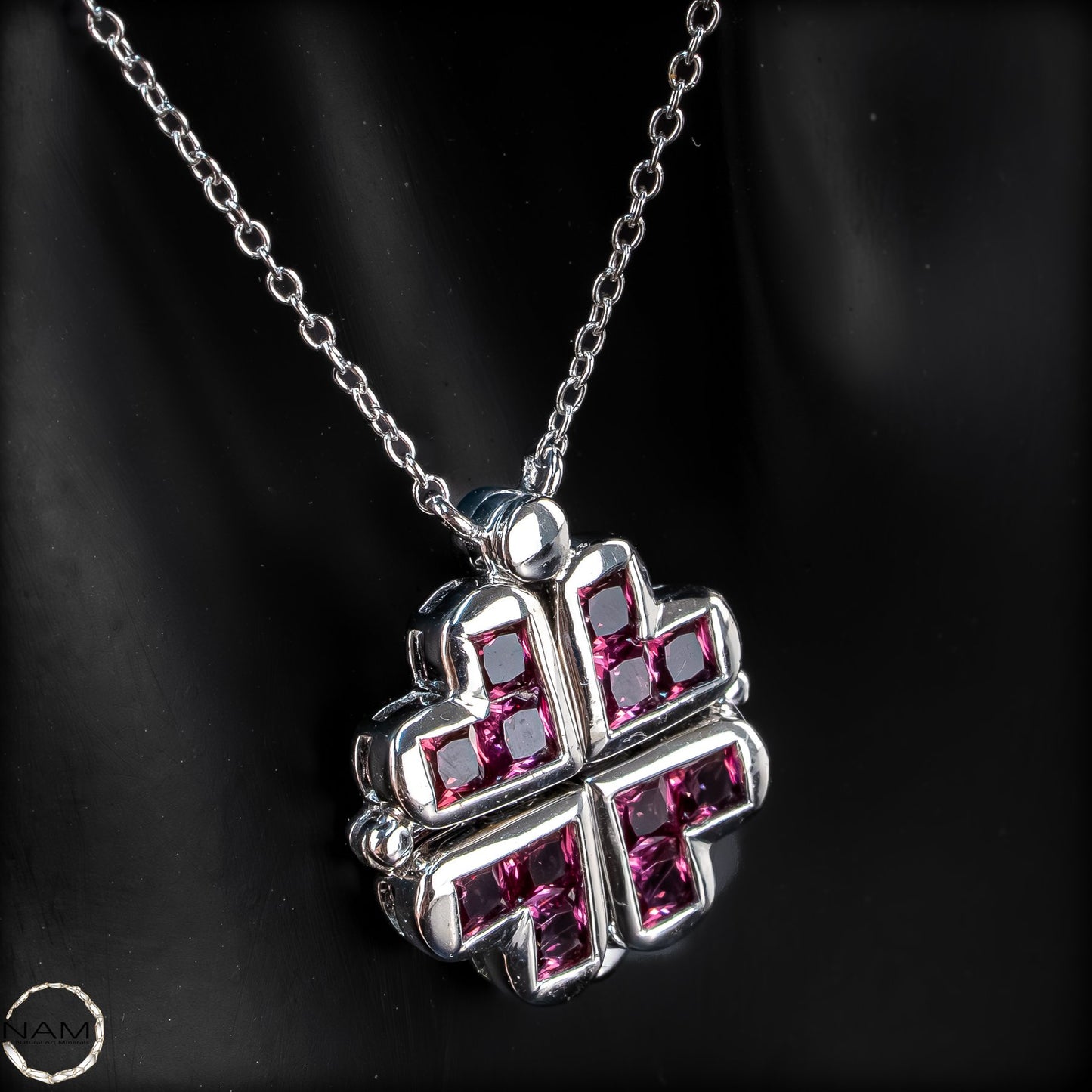 Ausdrucksstarke Rubin-Kette – zeitlose Eleganz mit Charakter -6,03g  - 30,15ct