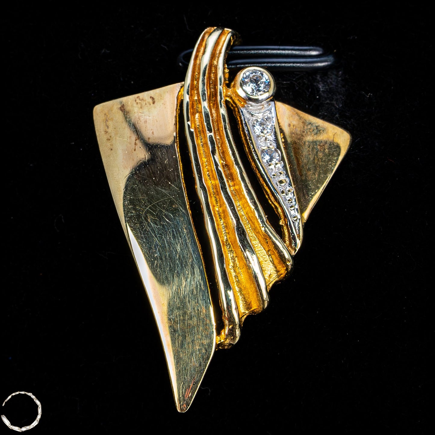 Goldene Eleganz – Moderner Anhänger mit funkelnden Diamanten 585 Gold aus Russland  3,83g  19,15ct