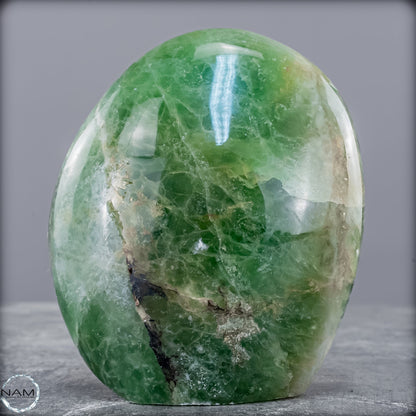 Natürliche Grüne Fluorit-Kristall Freiform - 934,99g