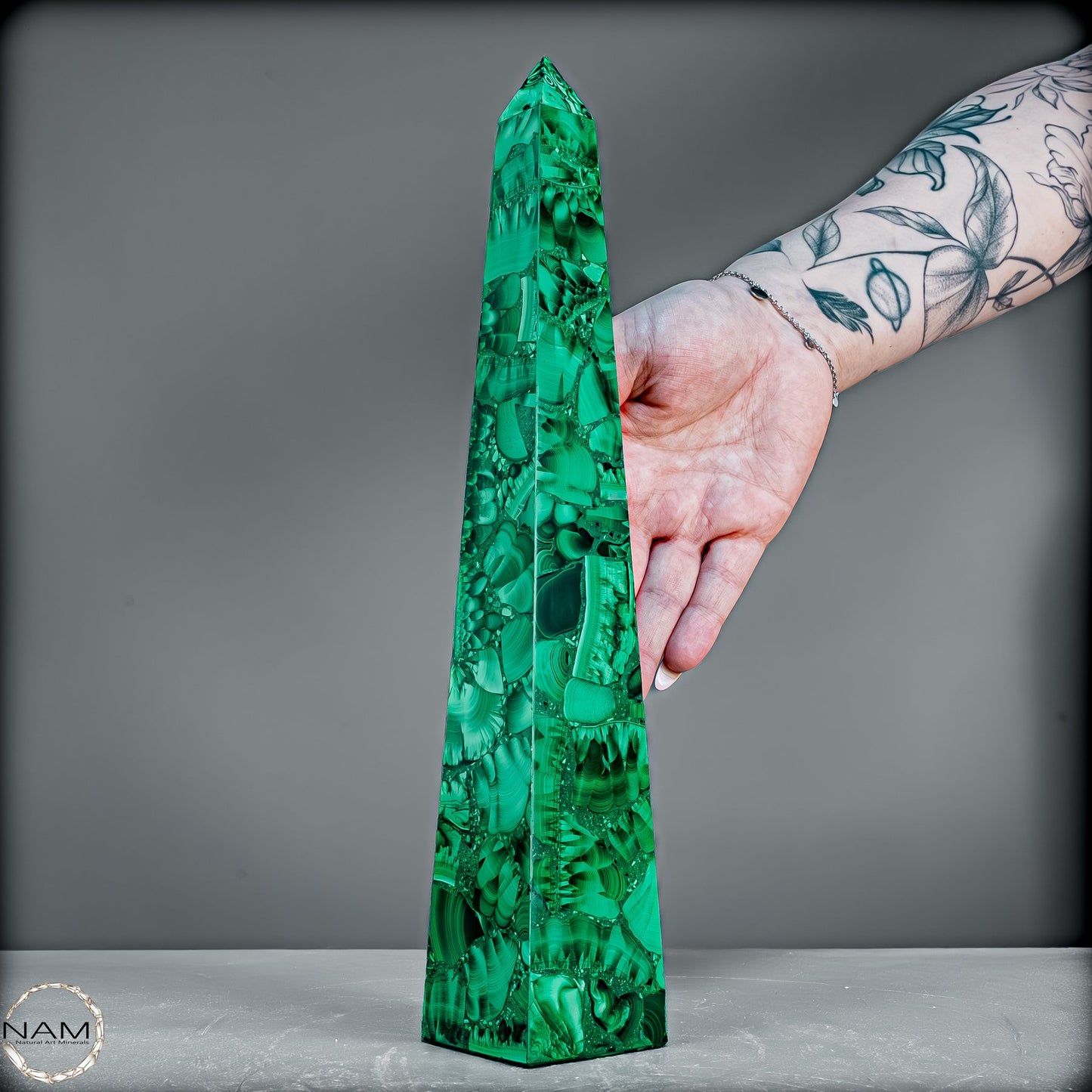 Malachit-Turm – Monumentale Eleganz aus der Natur - 793,37g